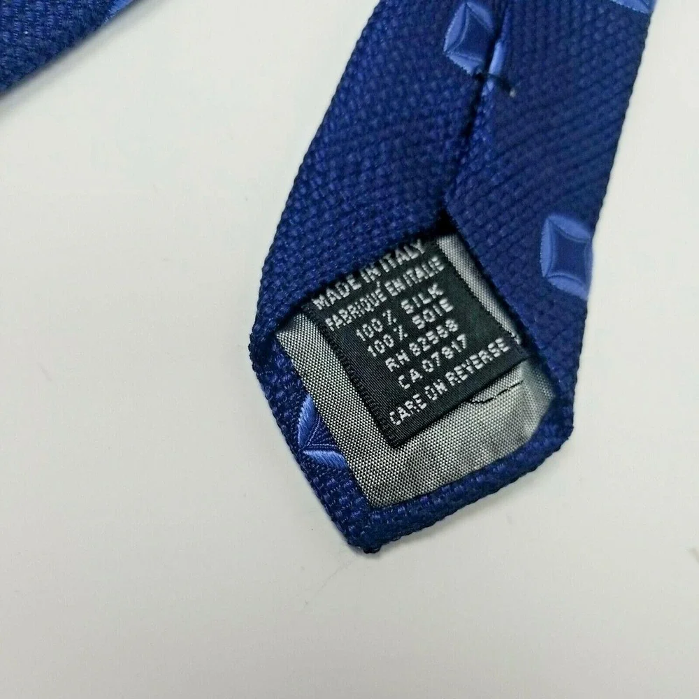Mondo di Marco Tie, navy blue with geometric dots, silk, lined made Italy